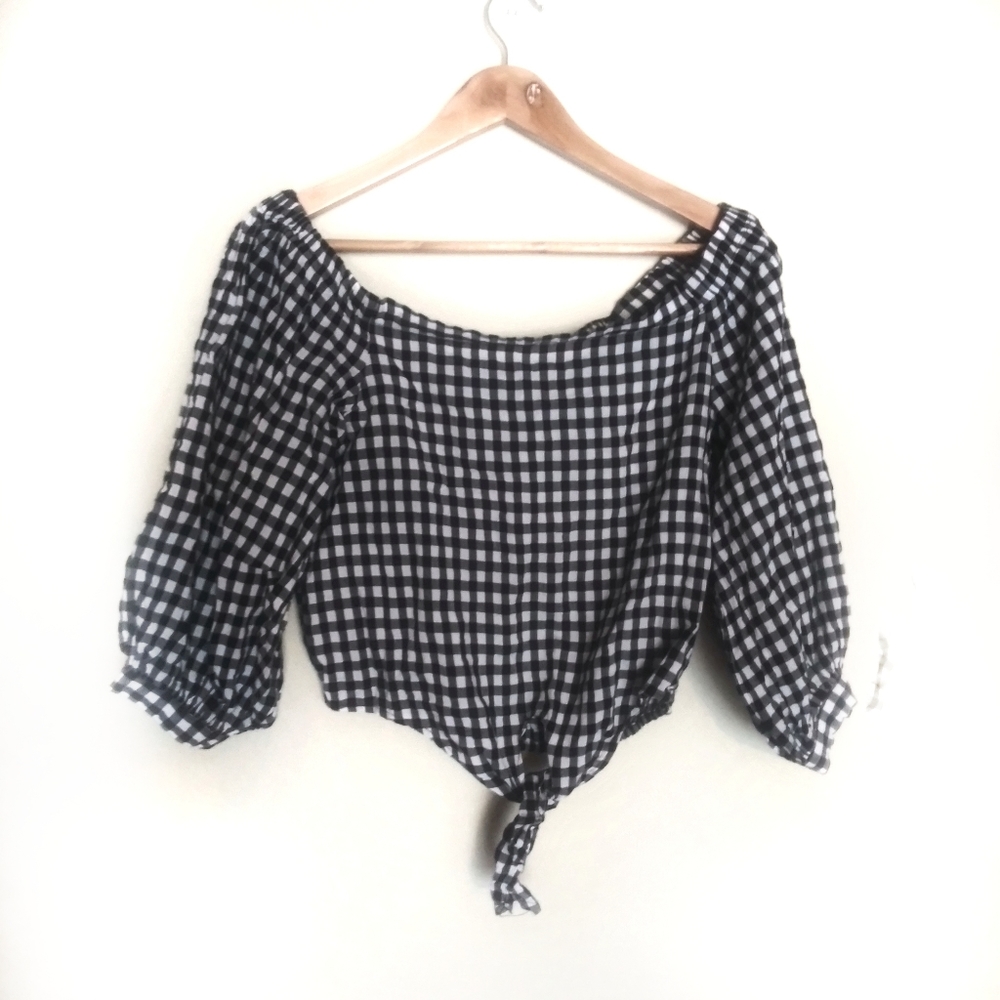 F21 | gingham over the shoulder crop top